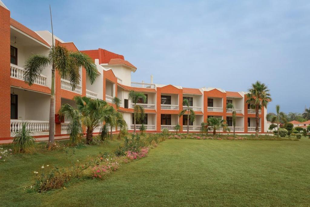 Naturoville Wellness Resort Rishikesh - Surrounded By Nature, Rooted In Wellness Doiwala Екстер'єр фото